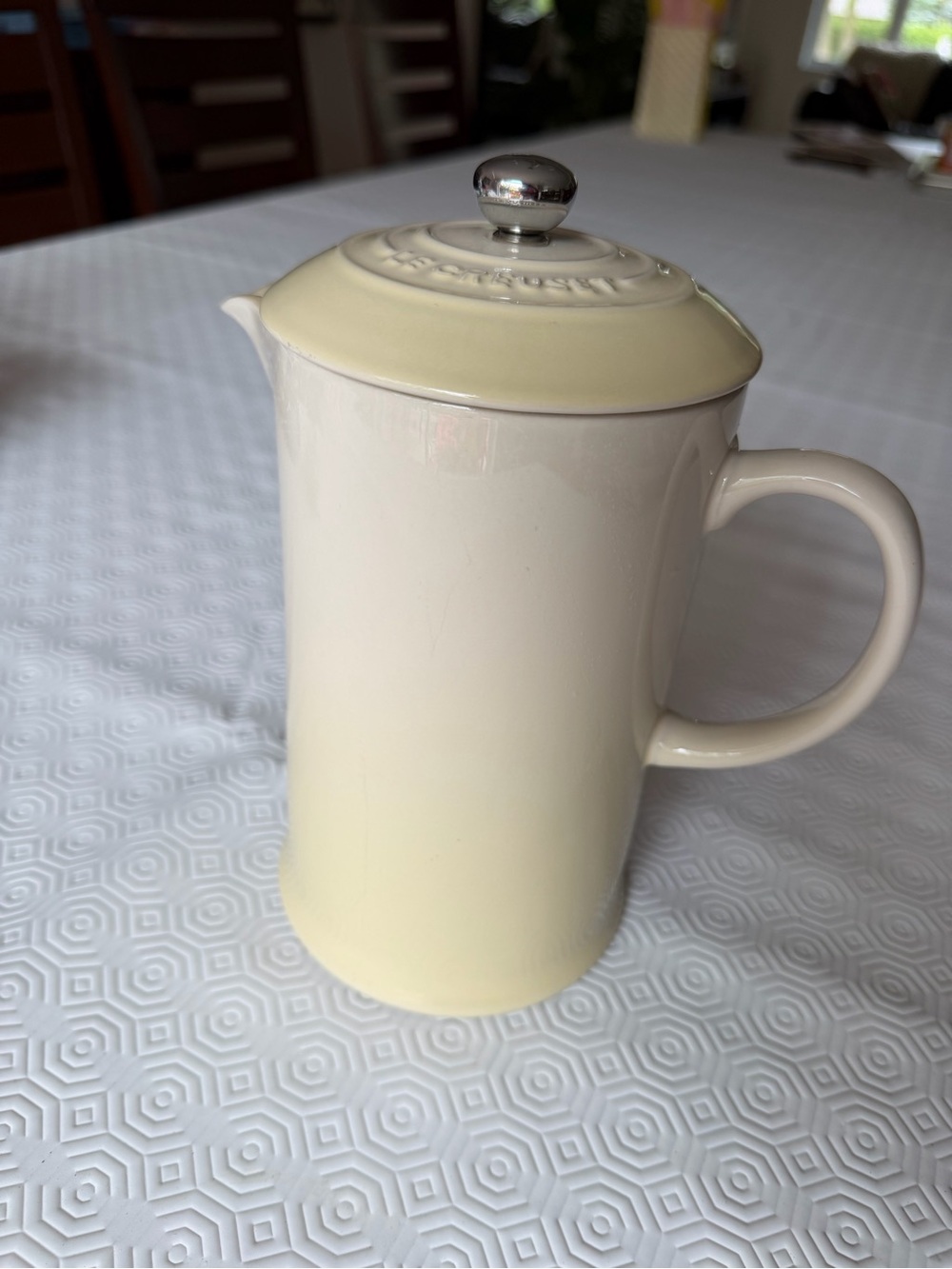 Le Creuset French Press  DUNE CREAM Ceramic Coffee Press with Stainless Knob Lid